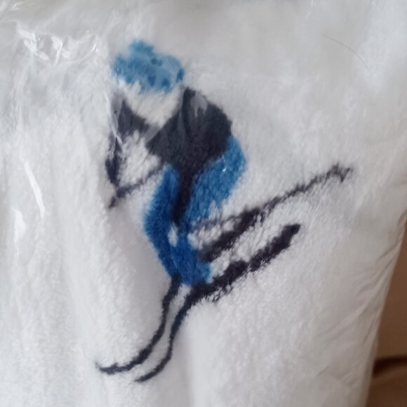 Charter Club Cozy Plush Throws - Picture 5 of 6